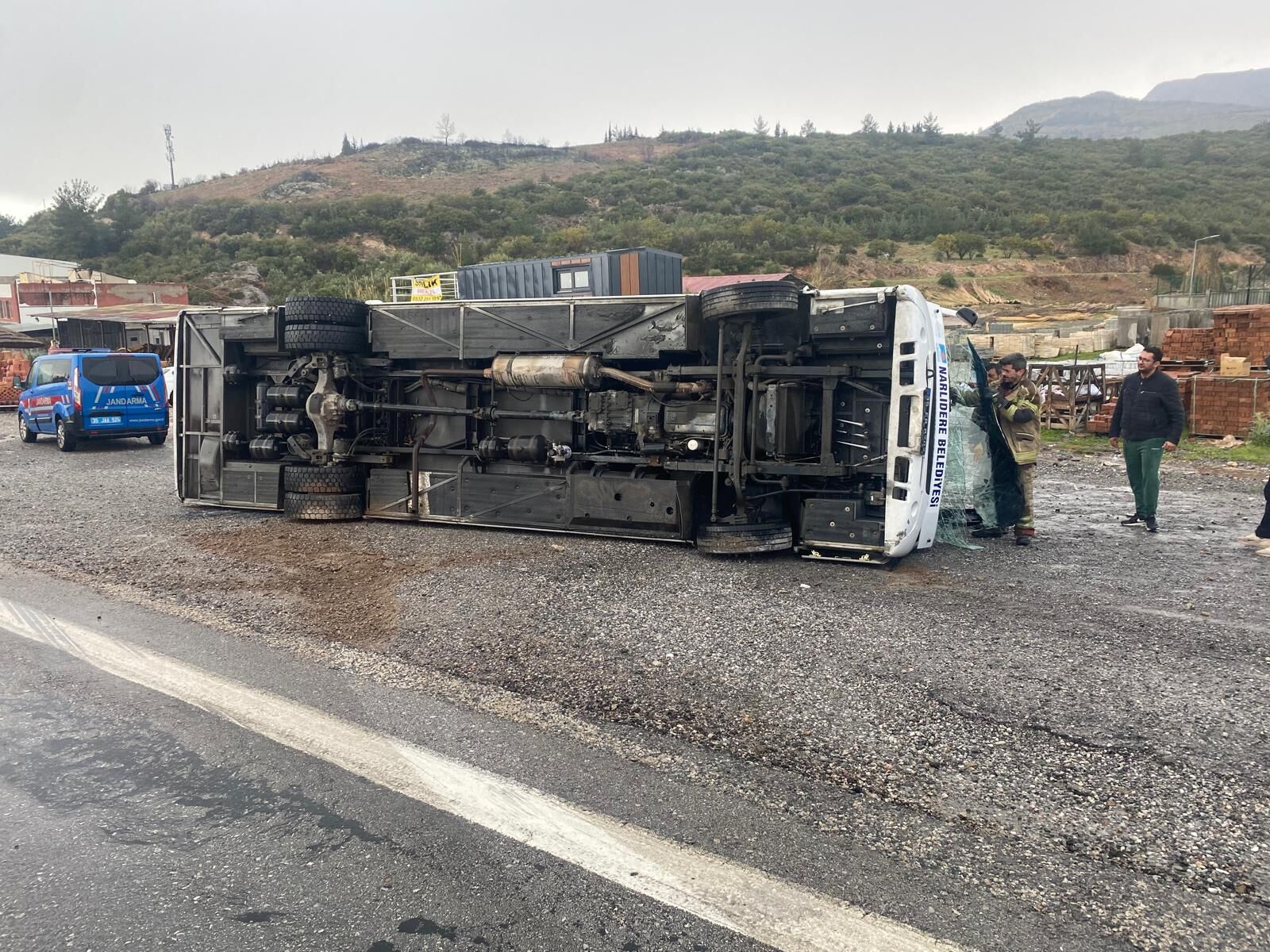 A A 20260329 40959448 40959444 I Z M I R D E F U T B O L C U L A R I T A S I Y A N M I D I B U S D E V R I L D I 4 S P O R C U Y A R A L A N D I