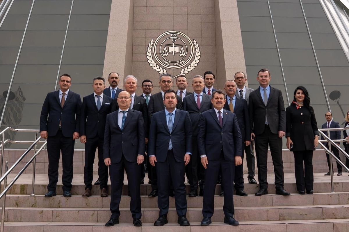 Adalet Bakan Yardimcisi Tuncay Izmir Adliyesi 19669837 Amp