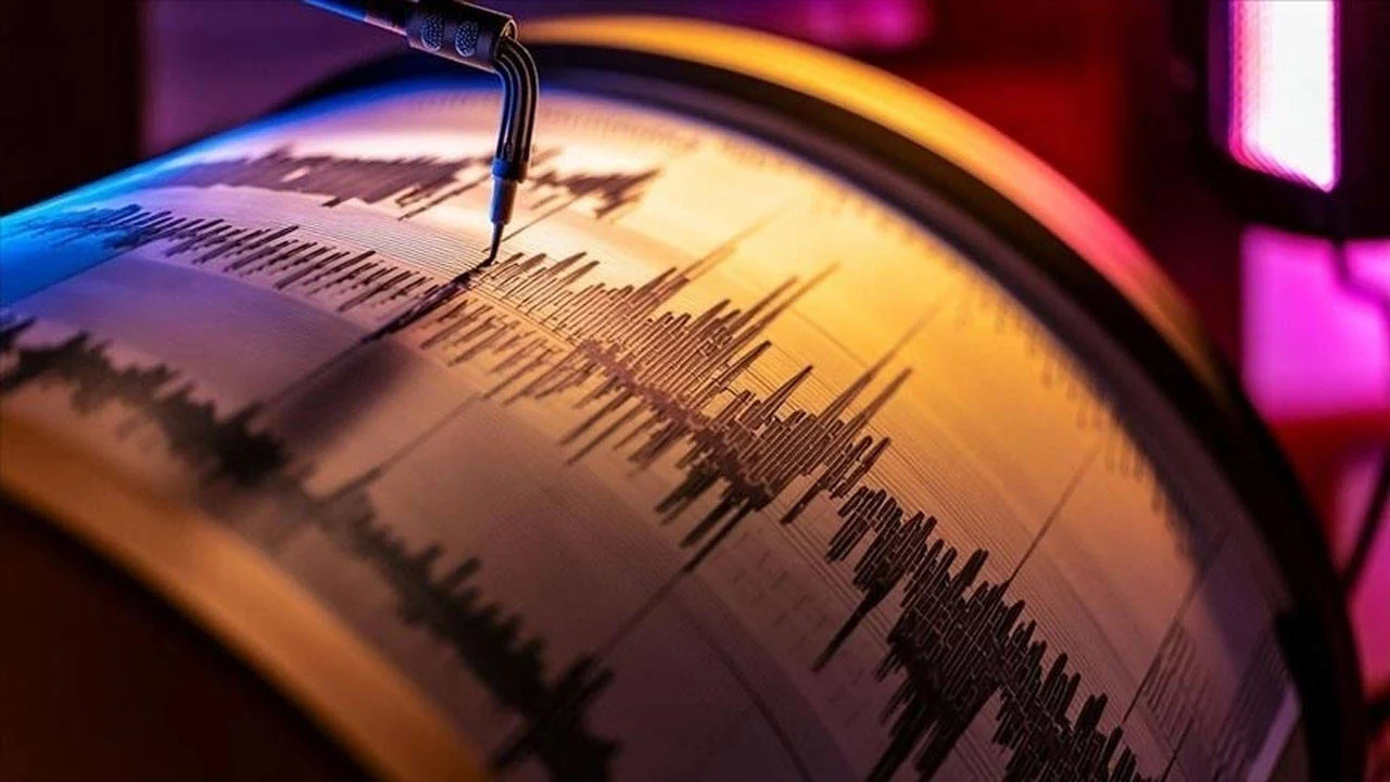 Akdeniz De 4 1 Buyuklugunde Deprem-2