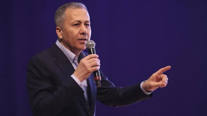 Ali Yerlikaya Aa 2200695 Hnxi Cover.jpg