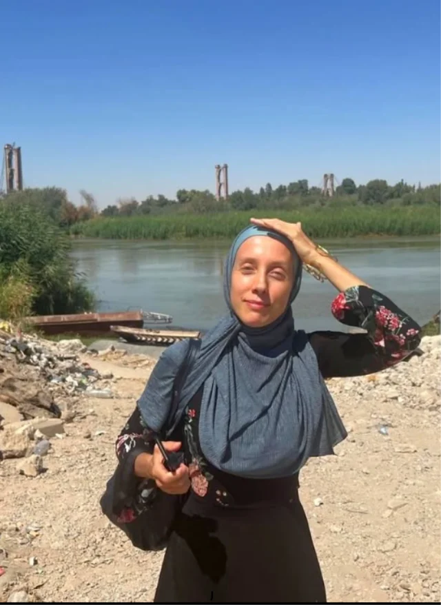 Amerikali Gazeteci Shelly Kitt 0Ec06Ec227 4207 2 M