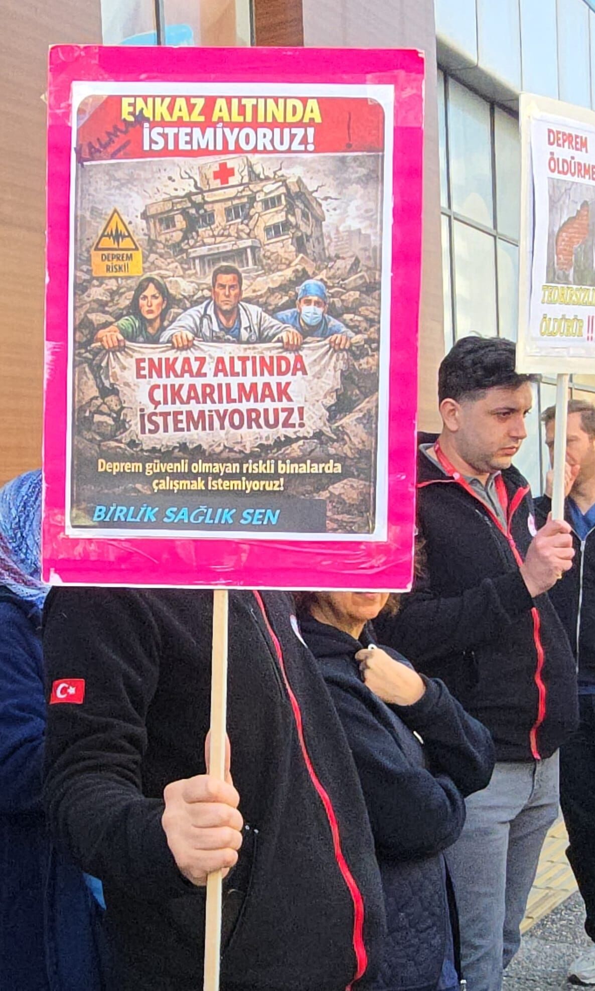 B6031E5E B805 41Ba 914A 86Dd7305E6A1