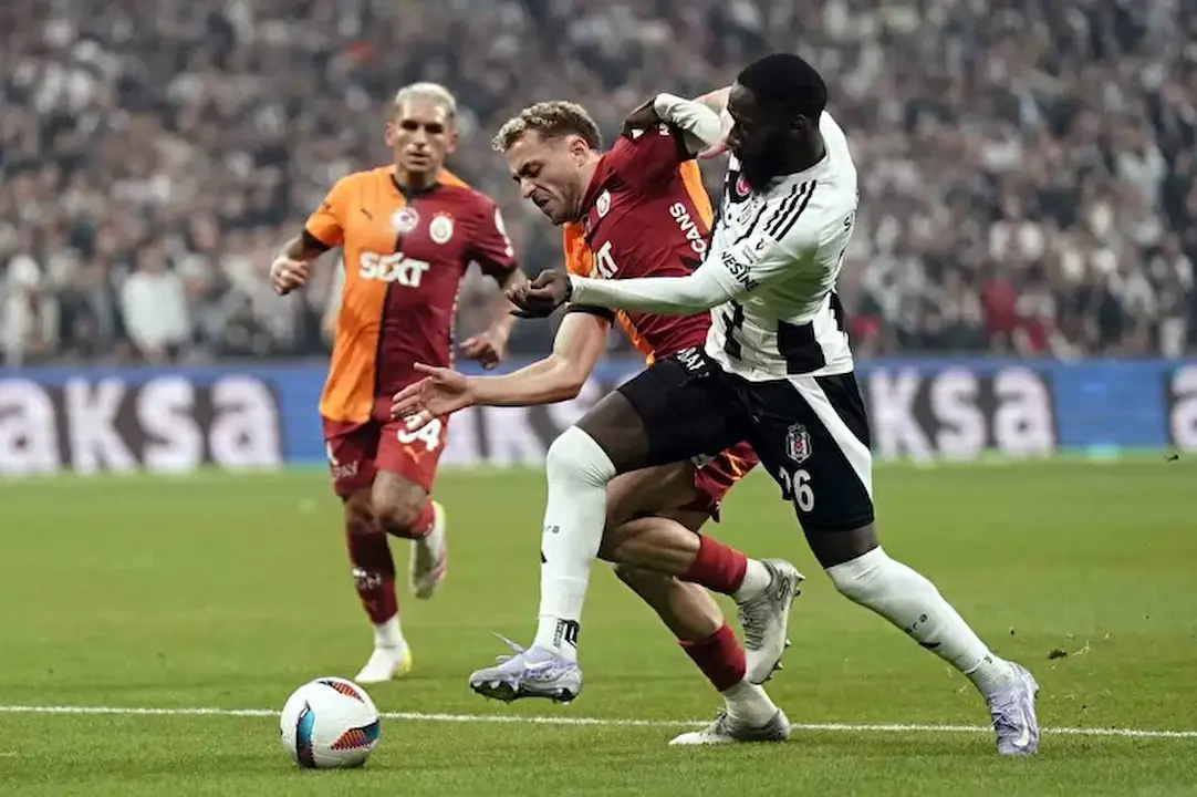 Besiktas Galatasaray Maci 2Fcff4A8 Iha 20251002Aw550209 02