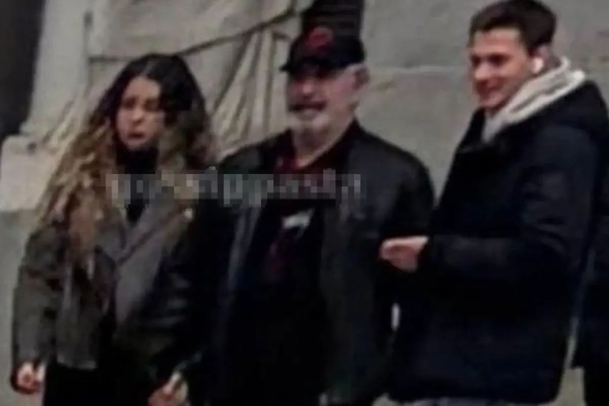 Cem Yilmaz Madrid Havalimani Nda Yeni 19638178 7968 Amp