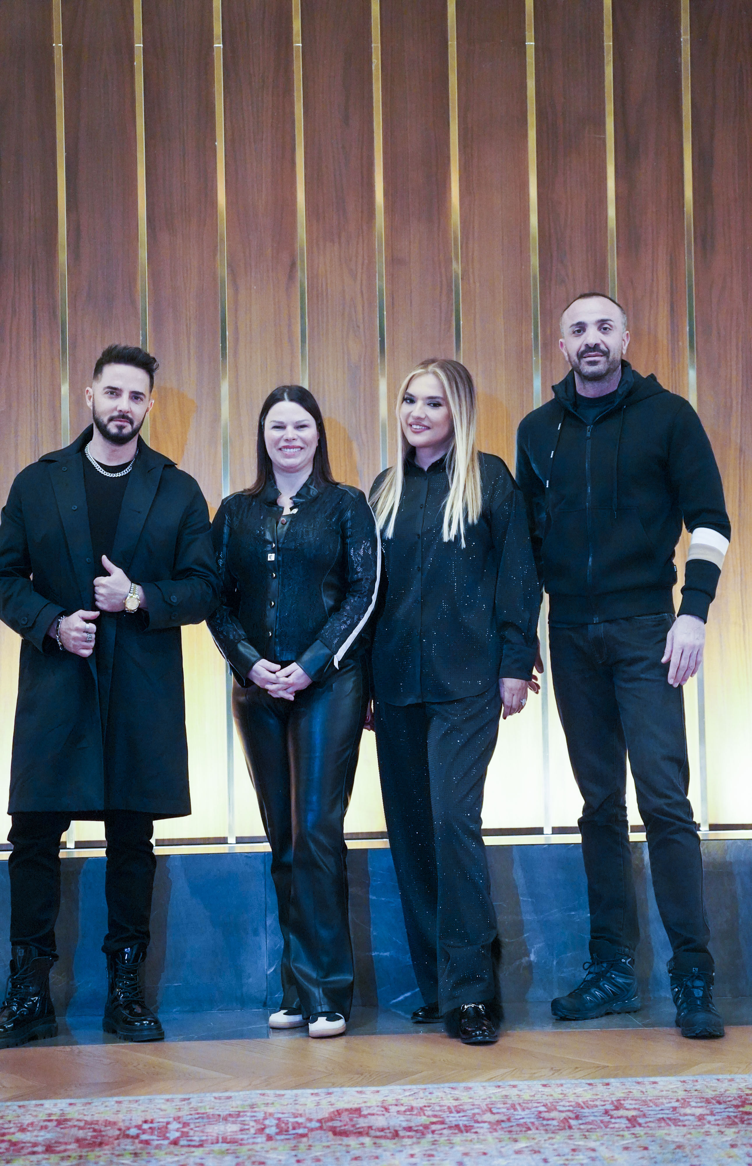 Demet Akalin Gokhan Ozen Duet 9Eylul02