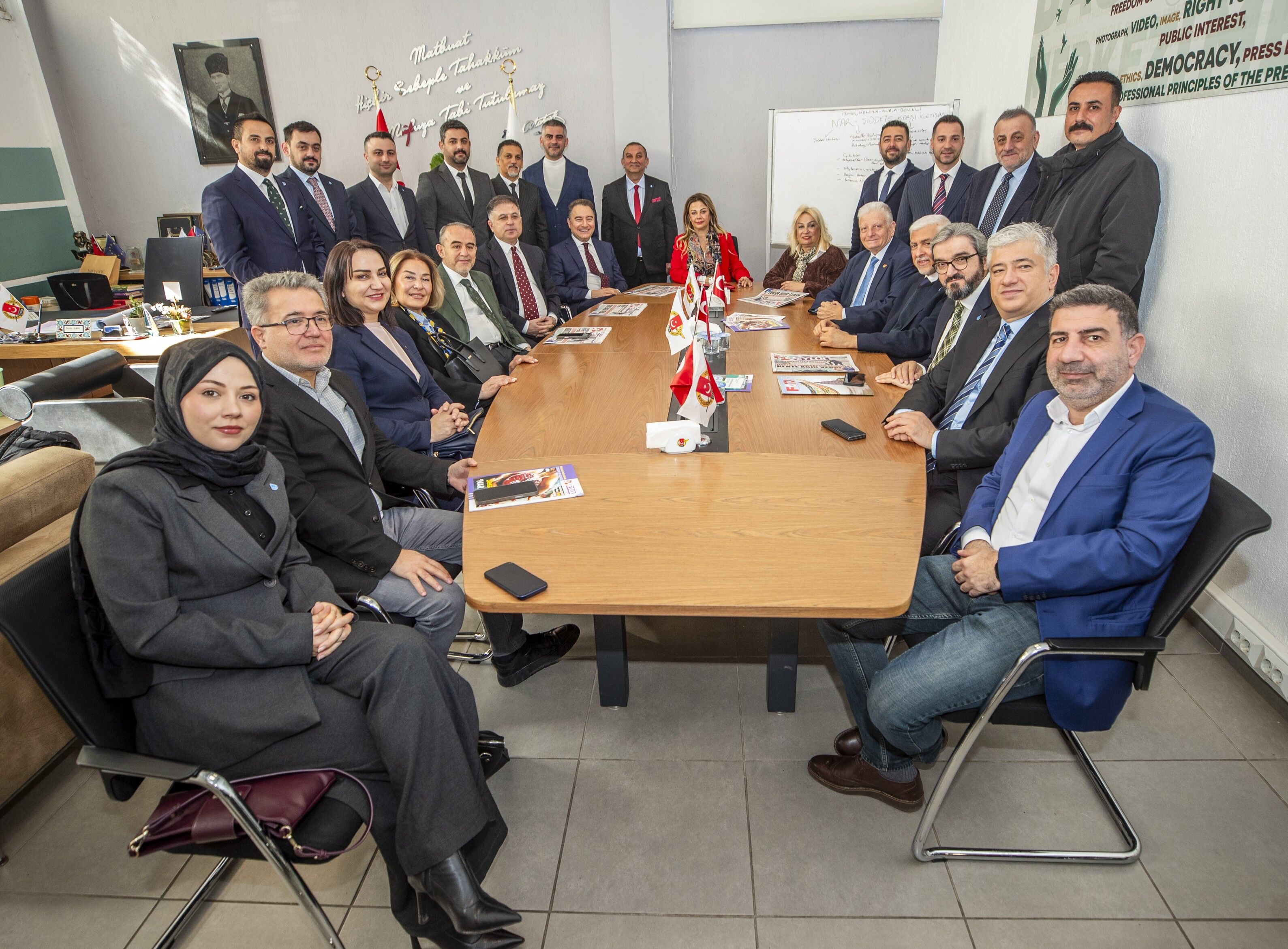 Deva Parti̇si̇ Genel Başkani Ali̇ Babacan'dan İgc'ye Zi̇yaret (3)