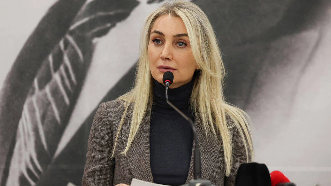 Dilek Imamoglu Ndan Ismail Ari Ve Alican Uludag Cagrisi Tutuklu Gazeteciler Serbest Birakilmali