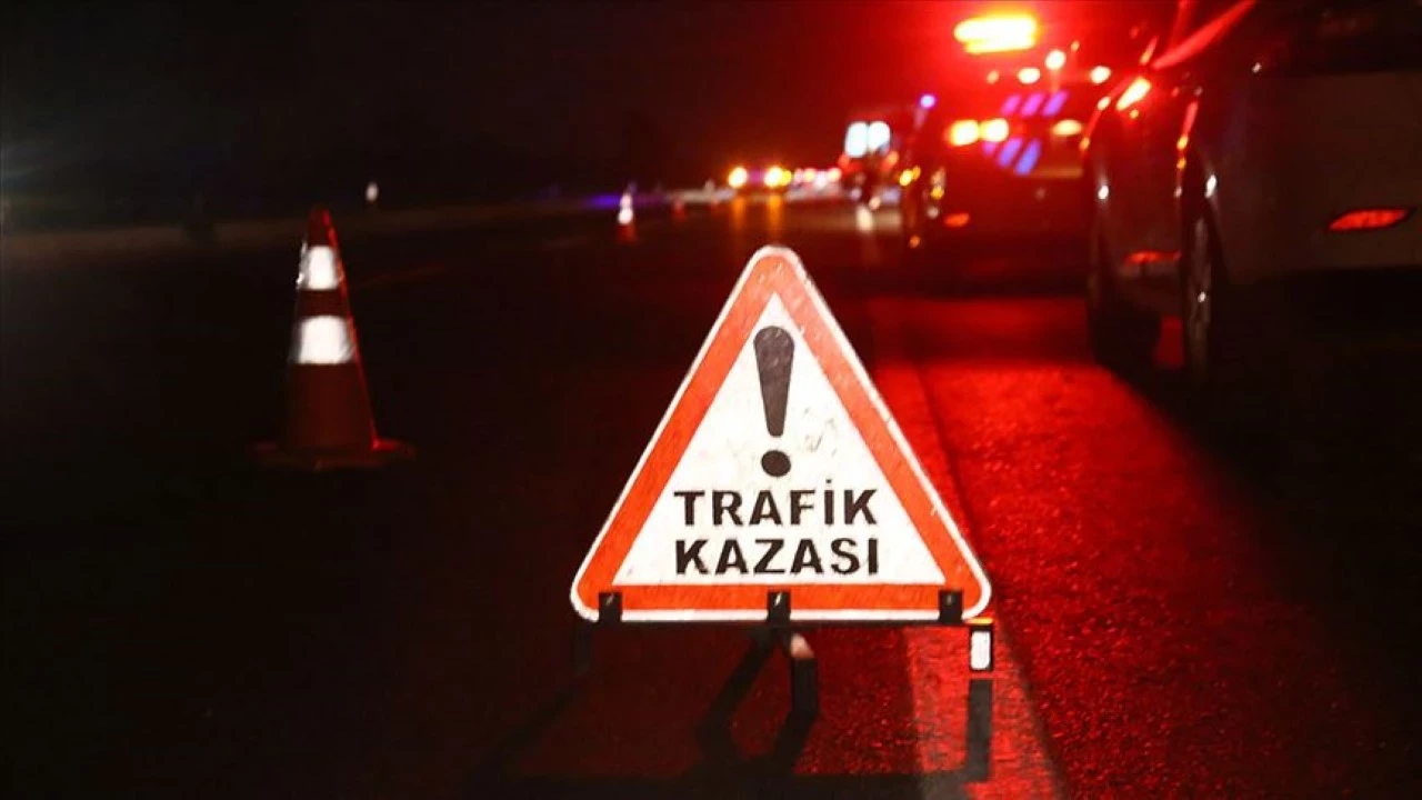 Eski Bakanlar Trafik Kazasinda Yaralandi Vmec