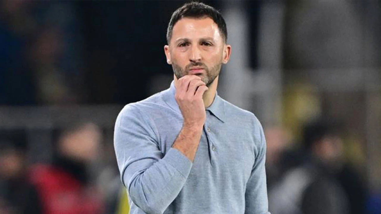 Fenerbahcede Alarm Zilleri Tedesco Ile Kritik Zirve