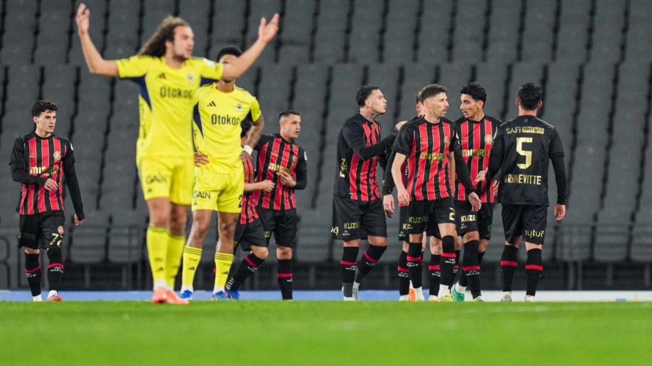 Fenerbahceli Bartug Elmaz Ilk Golunu Fenerbahceye Atti 32 Mac Sonra Ilki Yasadi 2Xen