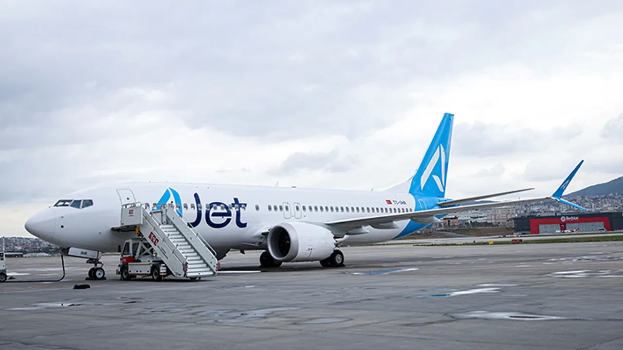 Hava Trafigine Saganak Ve Firtina Engeli Cok Sayida Ucak Seferi Iptal Edildi 3291092 202603291431 1