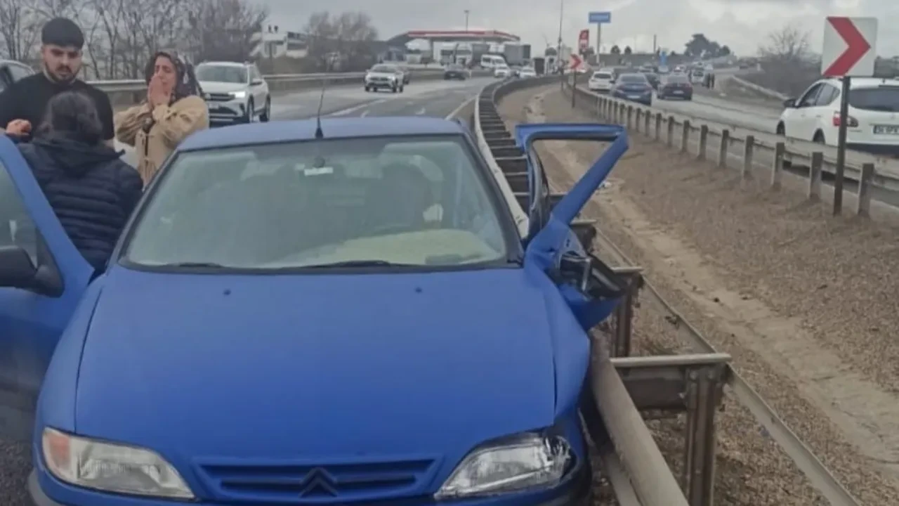 Kemikli Rampalarinda Facia Hareket Eden Aracini Durdurmak Isterken Canindan Oldu 3289726