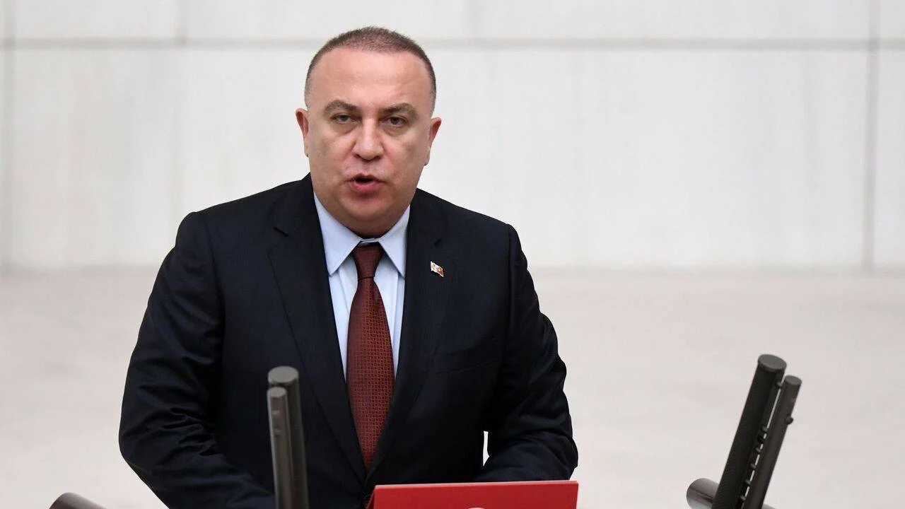 Mhp Genel Baskan Yardimcisi Izzet Ulvi Yonter Den Istifa Aciklamasi