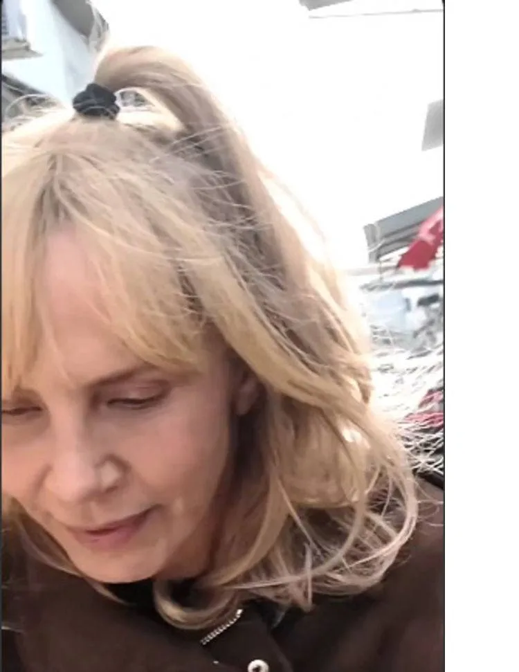 Sertab Erener Studyodan Cikti Sanayiye Indi Ne Olur Bagirtmayin 2