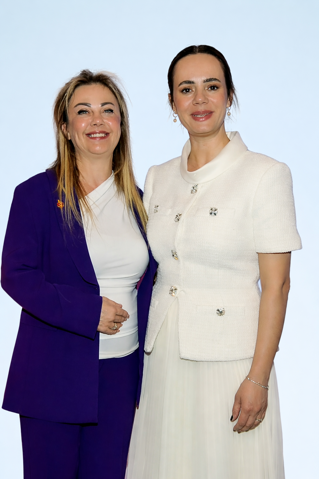 Şi̇ddete Karşi Güçlü İş Bi̇rli̇ği̇ (1)-1