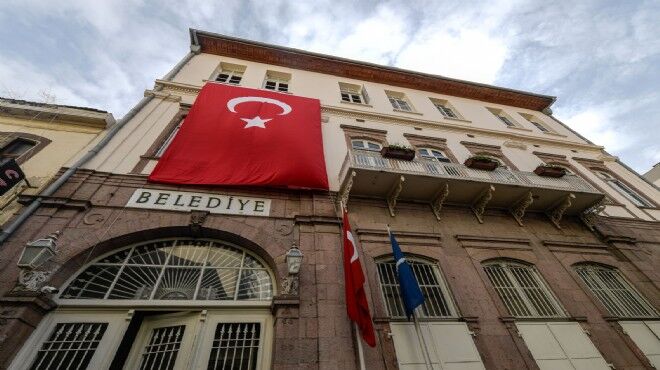 Tugay Isaret Etmisti Egemenlik Evi Nde Mulkiyet Tartismasina Nokta Koyacak Belge 188854