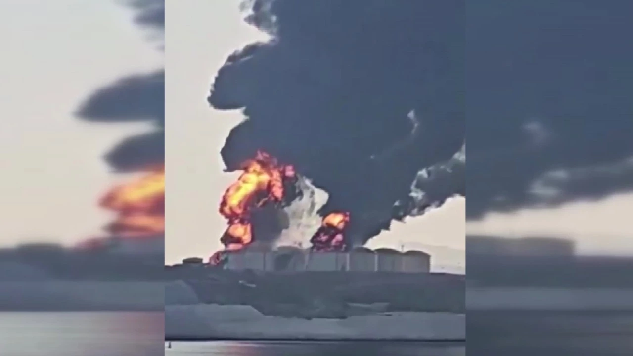 Ummandaki Petrol Depolama Tesisleri Vuruldu Gbjh