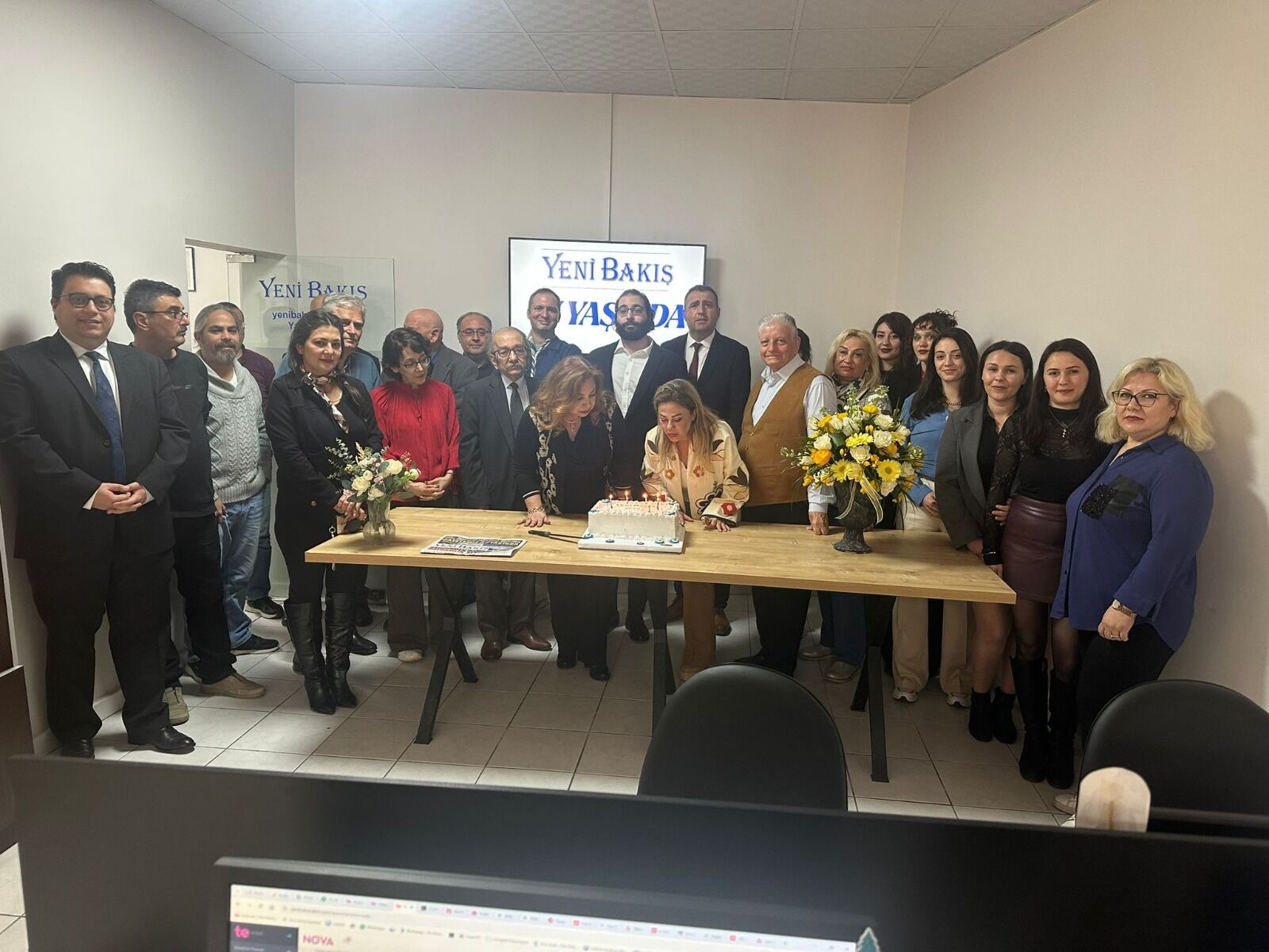 Yeni̇ Bakiş Gazetesi̇ 47 Yaşinda (2)
