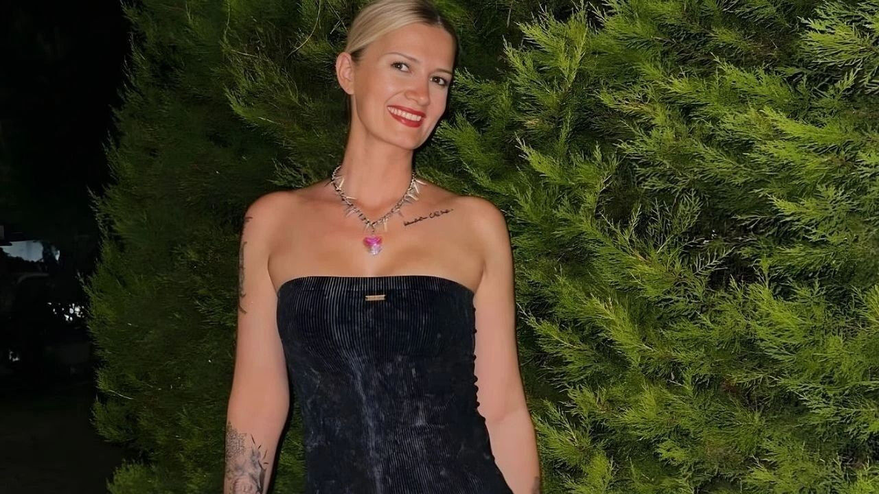 Zuhal Kalaycioglu Kimdir Aleyna K 2U9O