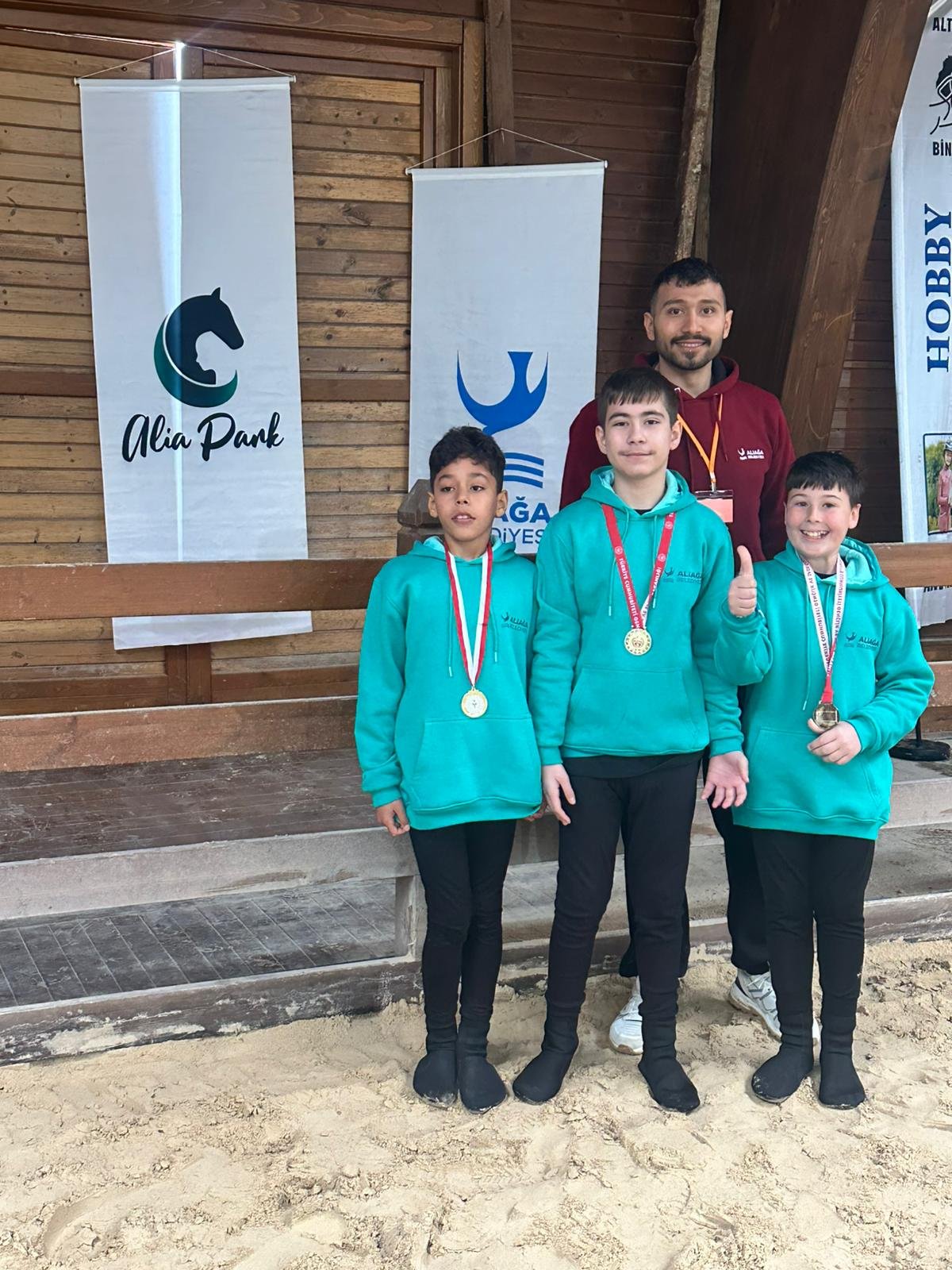 1 Aliağa’nın Özel Sporcularından Çifte Şampiyonluk