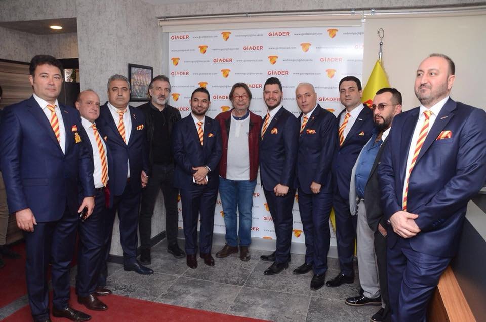 28951661 1815642888478949 522544962684846080 N-1