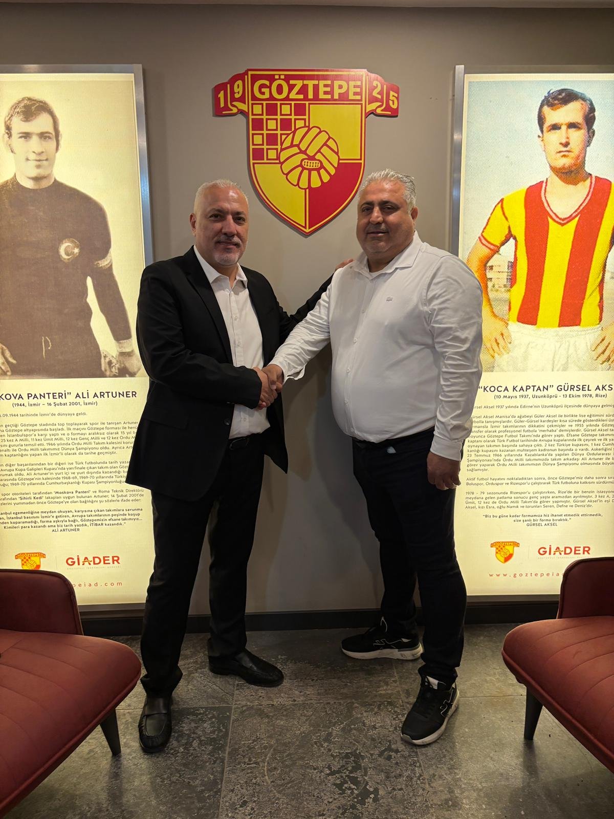 2A42Df27 E9B6 4Cb9 8078 E229689F3A86