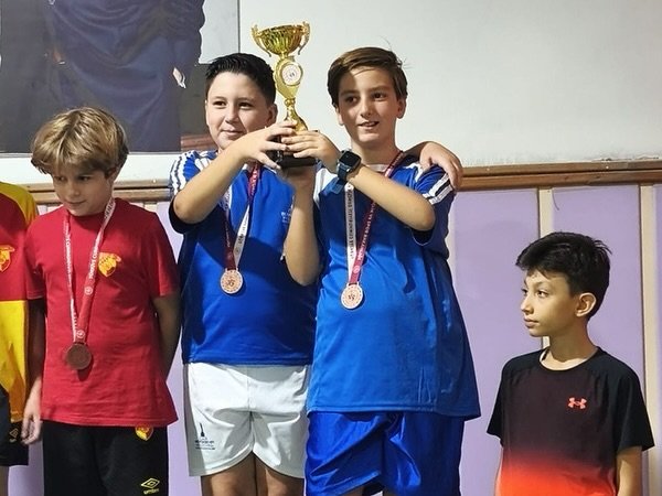 672980929 18540502117070414 984032340606020388 N