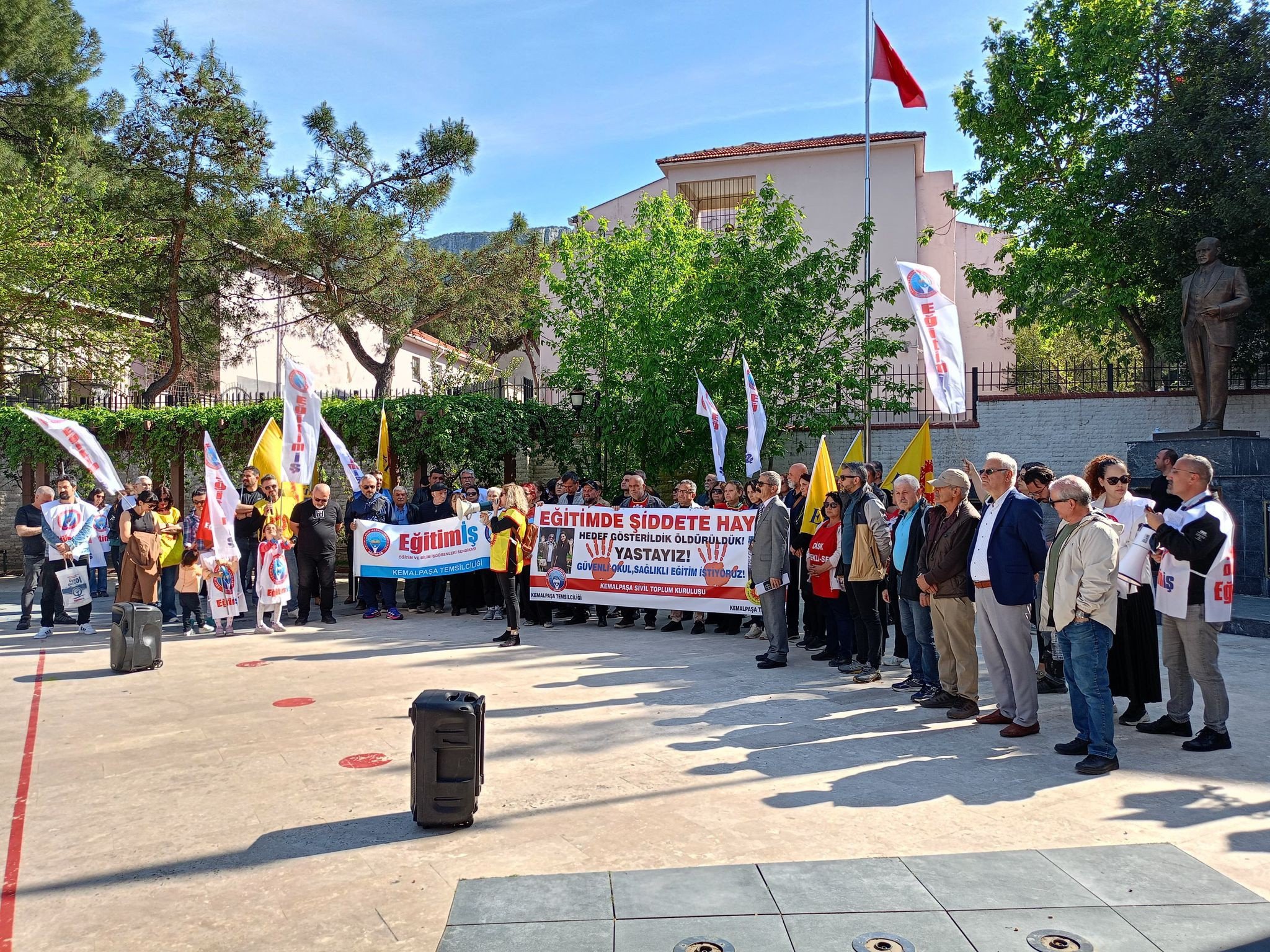 673872648 1399051482256839 9220406842189234431 N