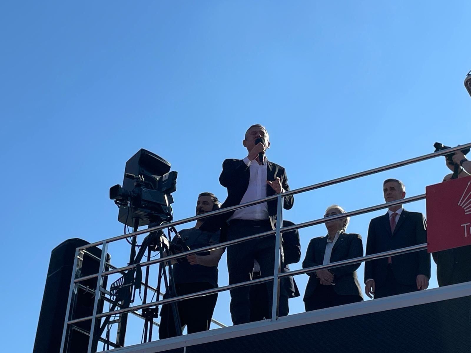 683685825 1393078549519808 6420826219603347591 N