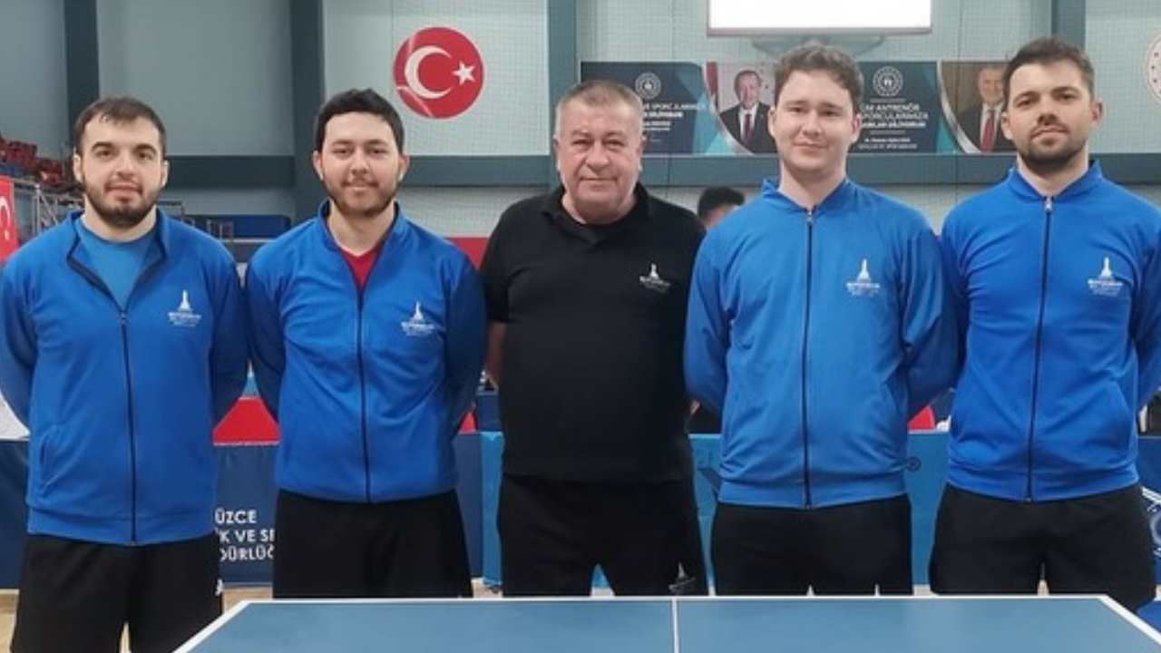 İzmirliler masadan 4 madalya çıkardı