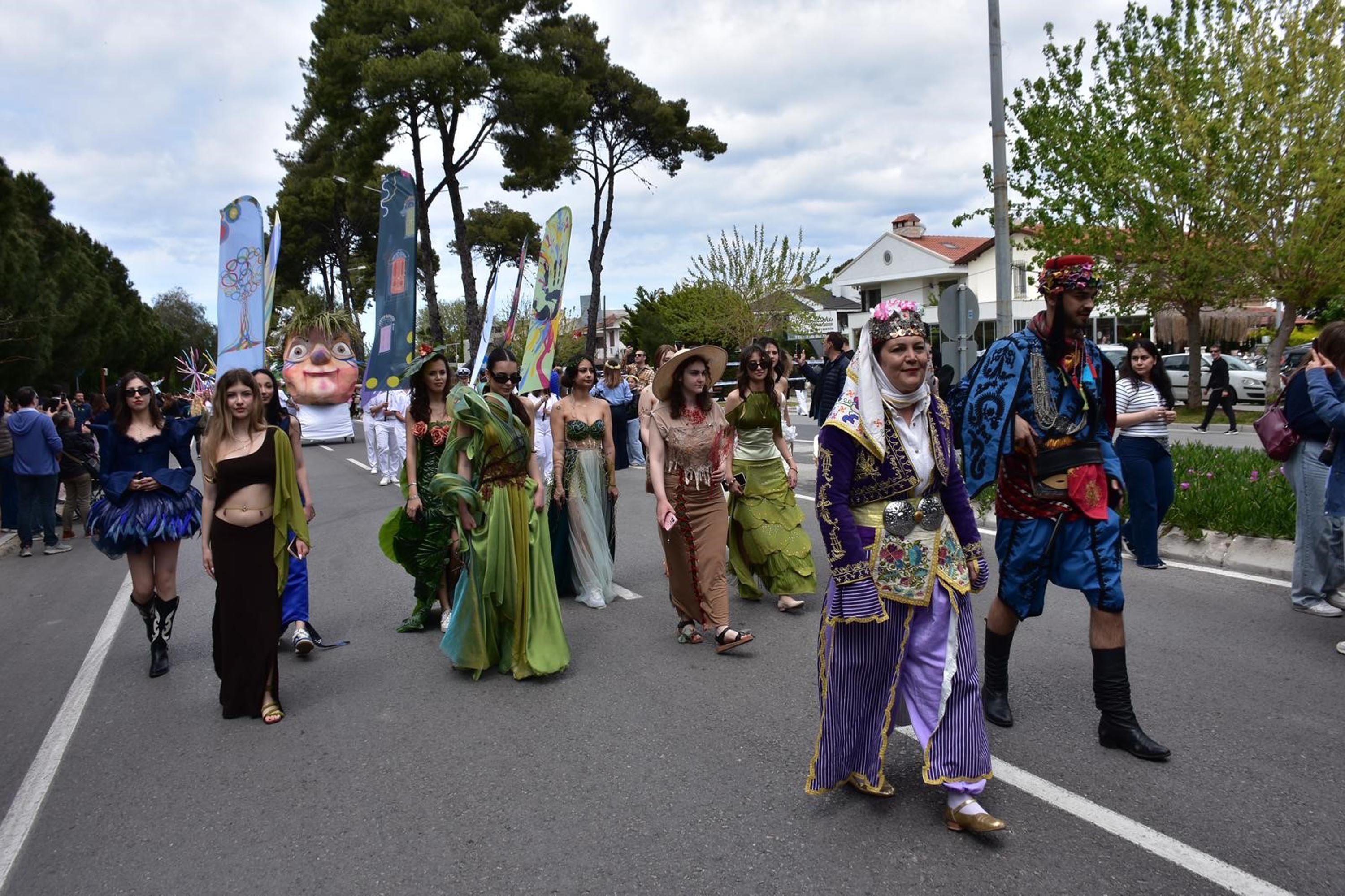 A L A C A T I O T F E S T I V A L I N D E R E N K L I K O R T E J 1275290 379533