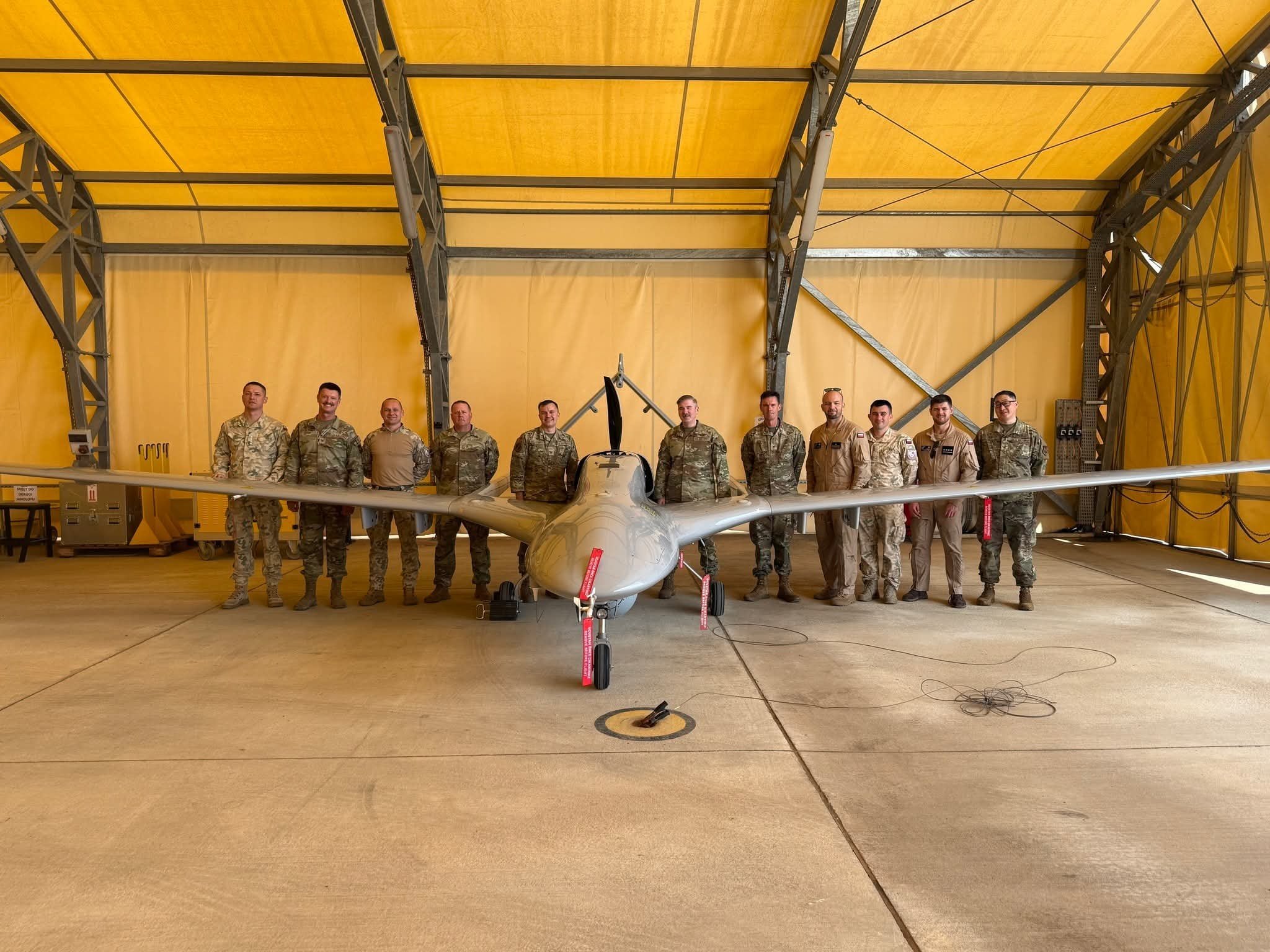 Abd Hava Kuveetleri Askerleri Tb2