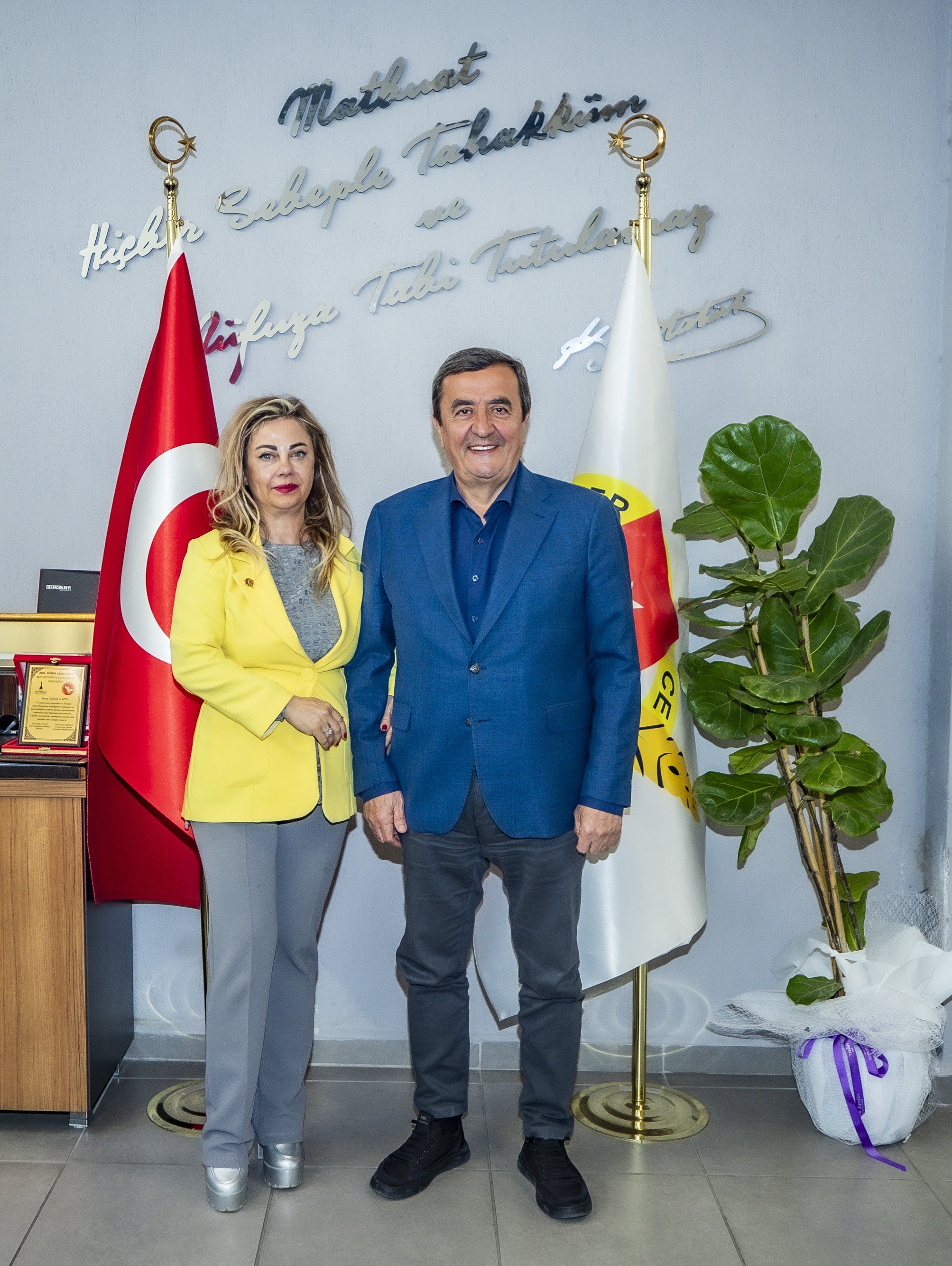 Abdül Batur’dan İgc’ye Zi̇yaret (1)