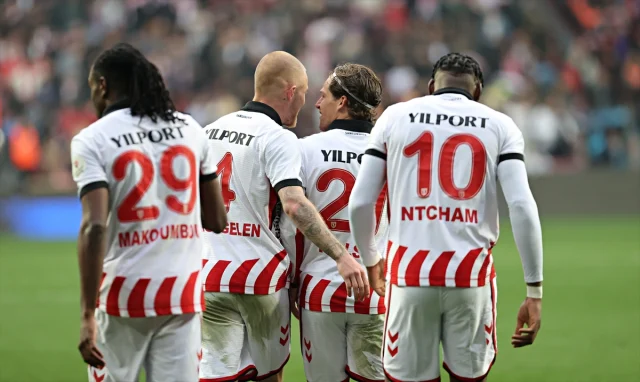 Besiktas Samsunda 5 Dakikada D 19764803 1268 3 M