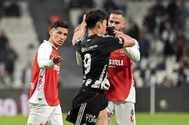 Besiktastan Fatih Karagumruk K 19785991 1242 2 M