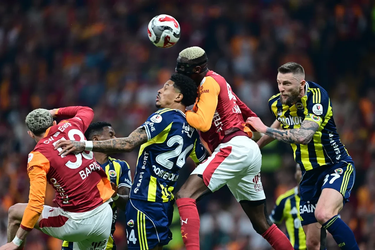 Domenico Tedesco Gidecek Mi Fenerbahcede Sezonun Son Toplantisi 3296803 202604271002 1