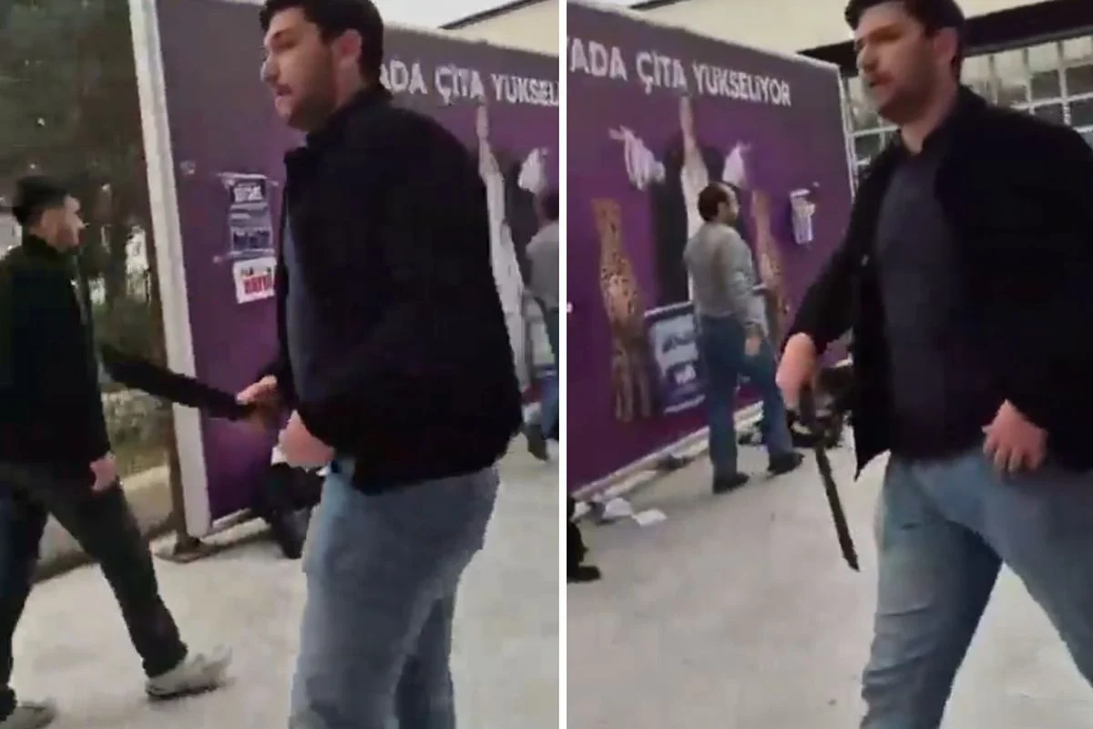 Ege Universitesi Nde Ogrenci Gruplari Arasinda Kavga 2 Yarali 19749651 5281 Amp