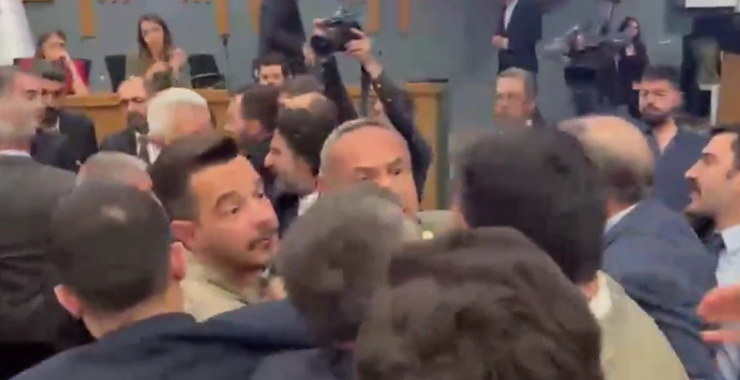 Ekran Görüntüsü 2026 04 17 215916