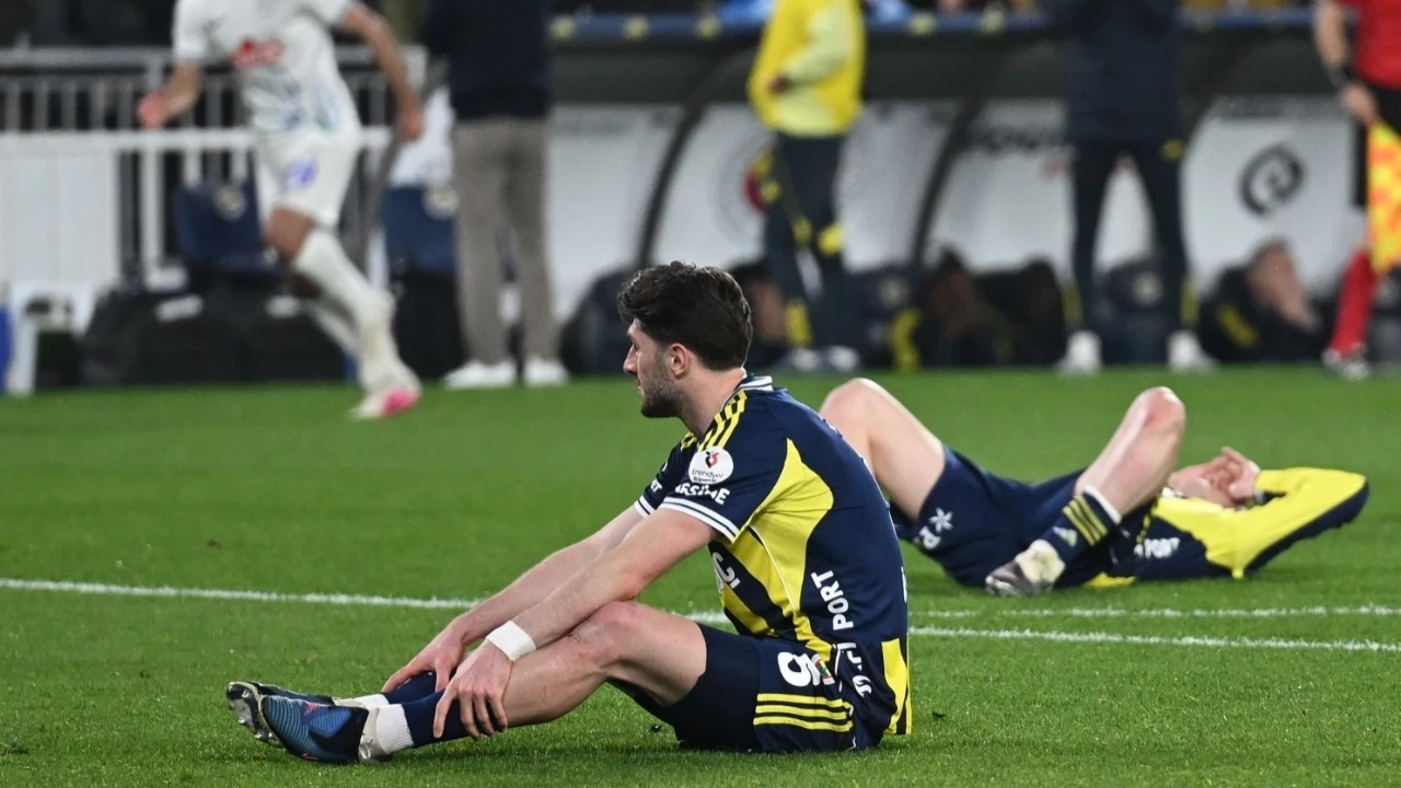 Fenerbahce 908De Yikildi Kadikoyde Buyuk Sok 2 2 Iiya