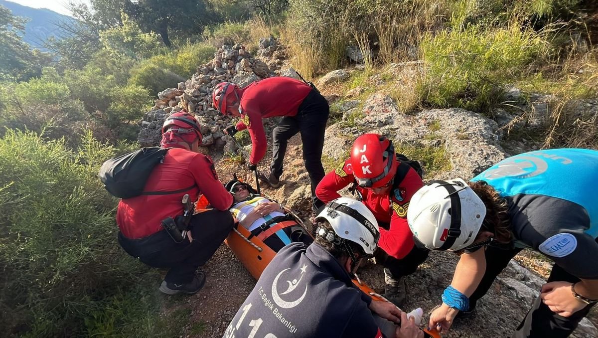 Fethiye De Daglik Ve Ormanlik Alanda Ayagi Ki 2 19746740 Amp