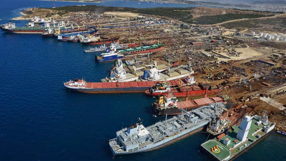 Gemi Sokum Bolgesi60610456