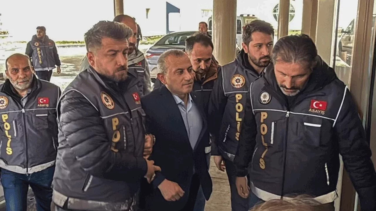 Gulistan Doku Sorusturmasinda Donemin Tunceli Valisi Tuncay Sonel Adliyeye Sevk Edildi