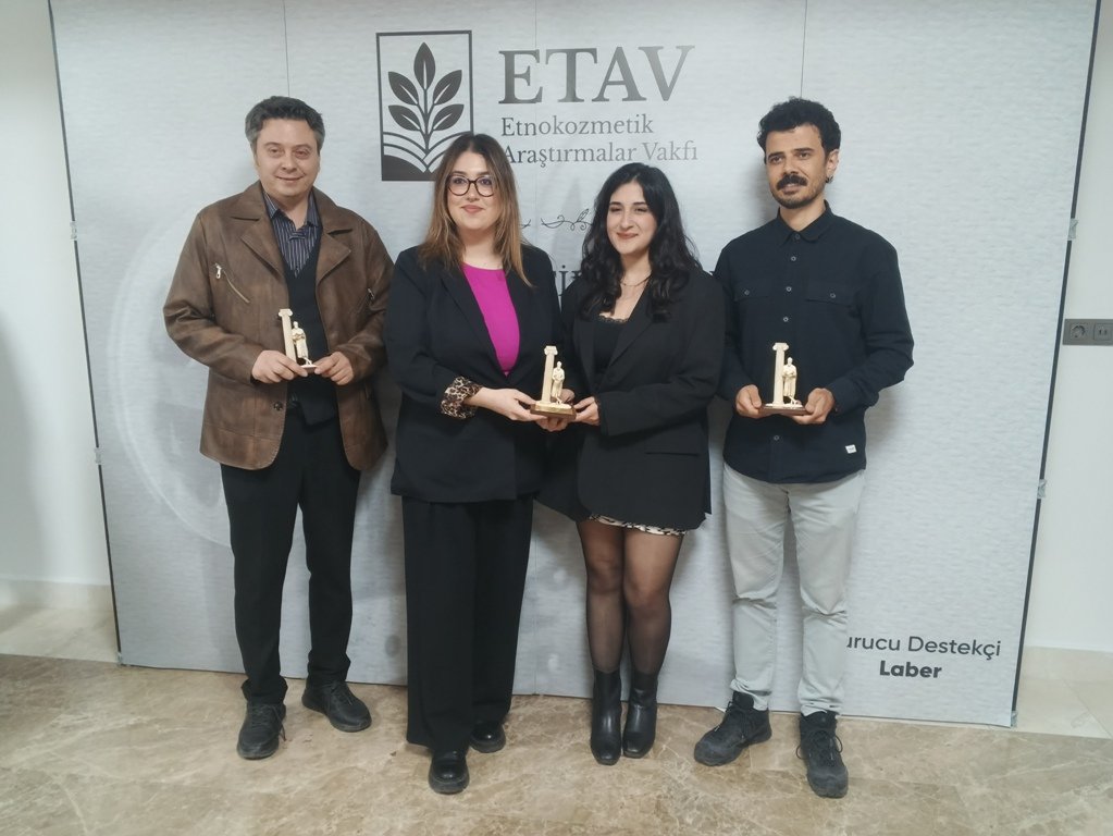 I M G 20260402 214403 479@ 1906040241