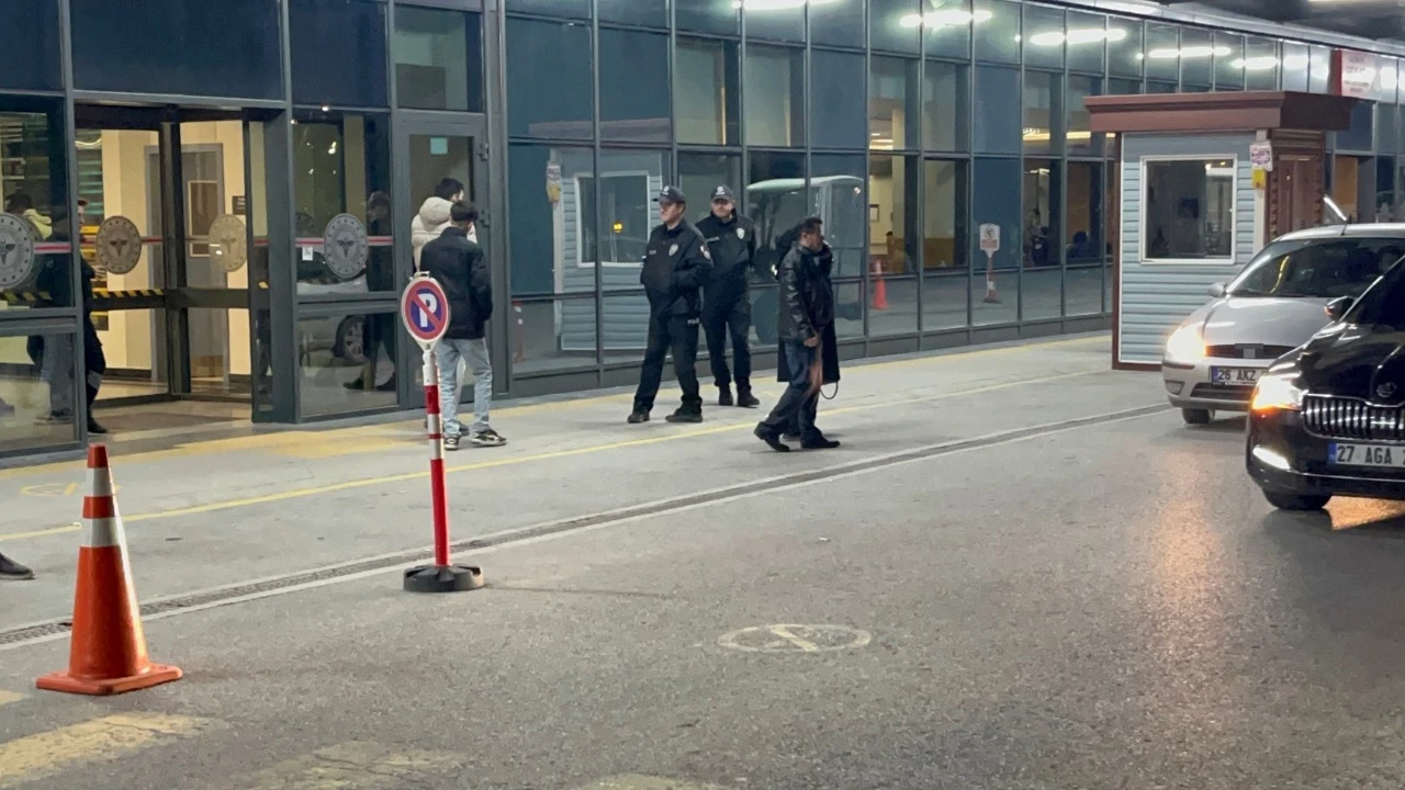 Kaymakam Trafik Kazasi Gecirdi 1 Olu 2 Yarali Mgea