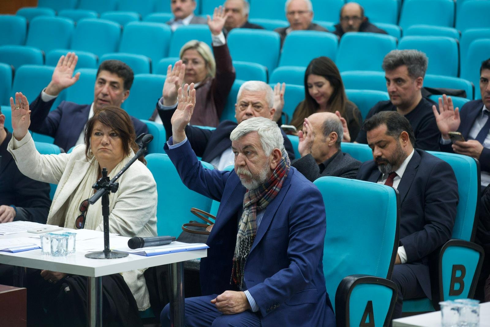 Konak Meclisi’nden Ruhsat Ücretlerine Düzenleme Hamlesi (6)