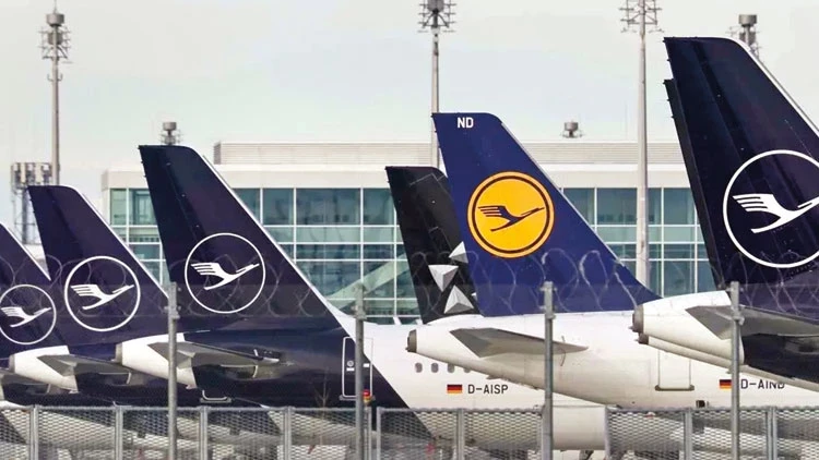 Lufthansa (2)-3