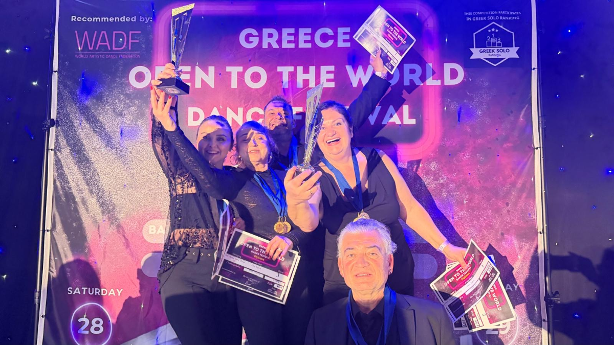 Seferihisardan Dunya Sahnesine Rebeteos Dans Akademiden Buyuk Basari