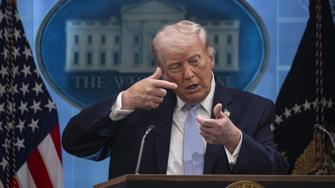 Trump Tan Iran A Saldiri Tehdit Bu Gece Dunya Tarihindeki En Onemli Anlardan Birini Yasayacagiz