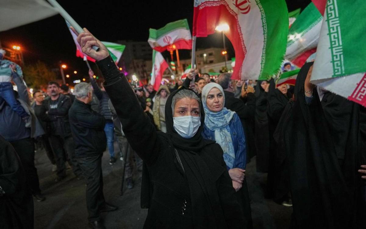 Trump Yikici Saldiri Icin Muhleti 8 Nisan A Uzatti Iran Ateskesi Reddetti