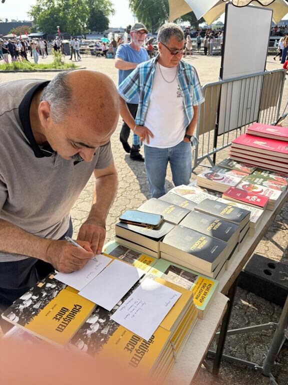 Almanyada Merdan Yanardag Ve Ismail Ari Icin Ozgurluk Cagrisi